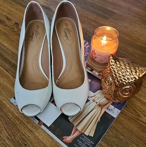 White Witty Wedges